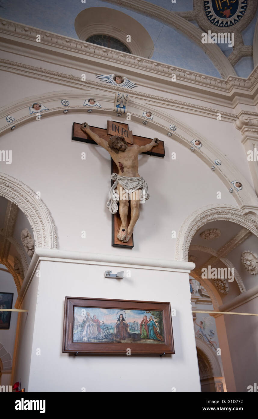 Gesù sulla croce nel Gorskich cappella all interno della chiesa parrocchiale di Kazimierz Dolny, Polonia, Europa, crocifisso dell'edificio. Foto Stock