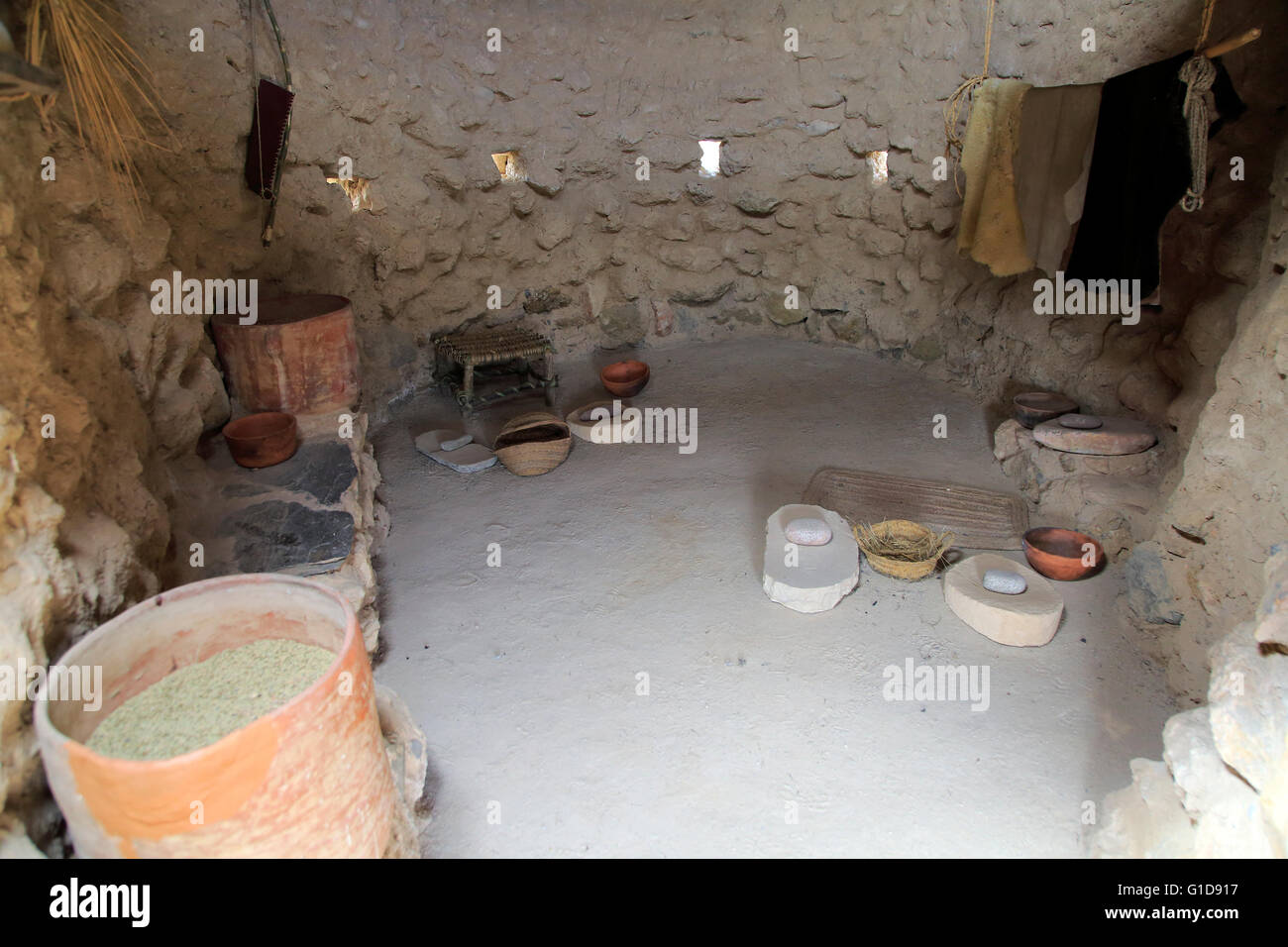 La ricostruzione di edifici, Los Millares preistorico insediamento Calcolitico sito archeologico, Almeria, Spagna Foto Stock