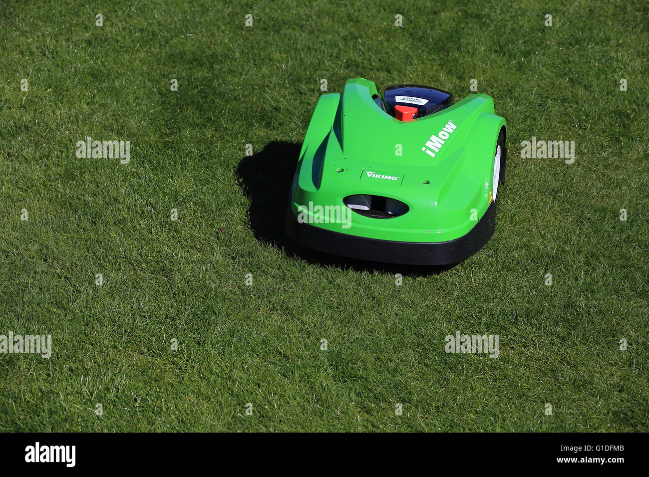 iMow auto tosaerba Foto Stock