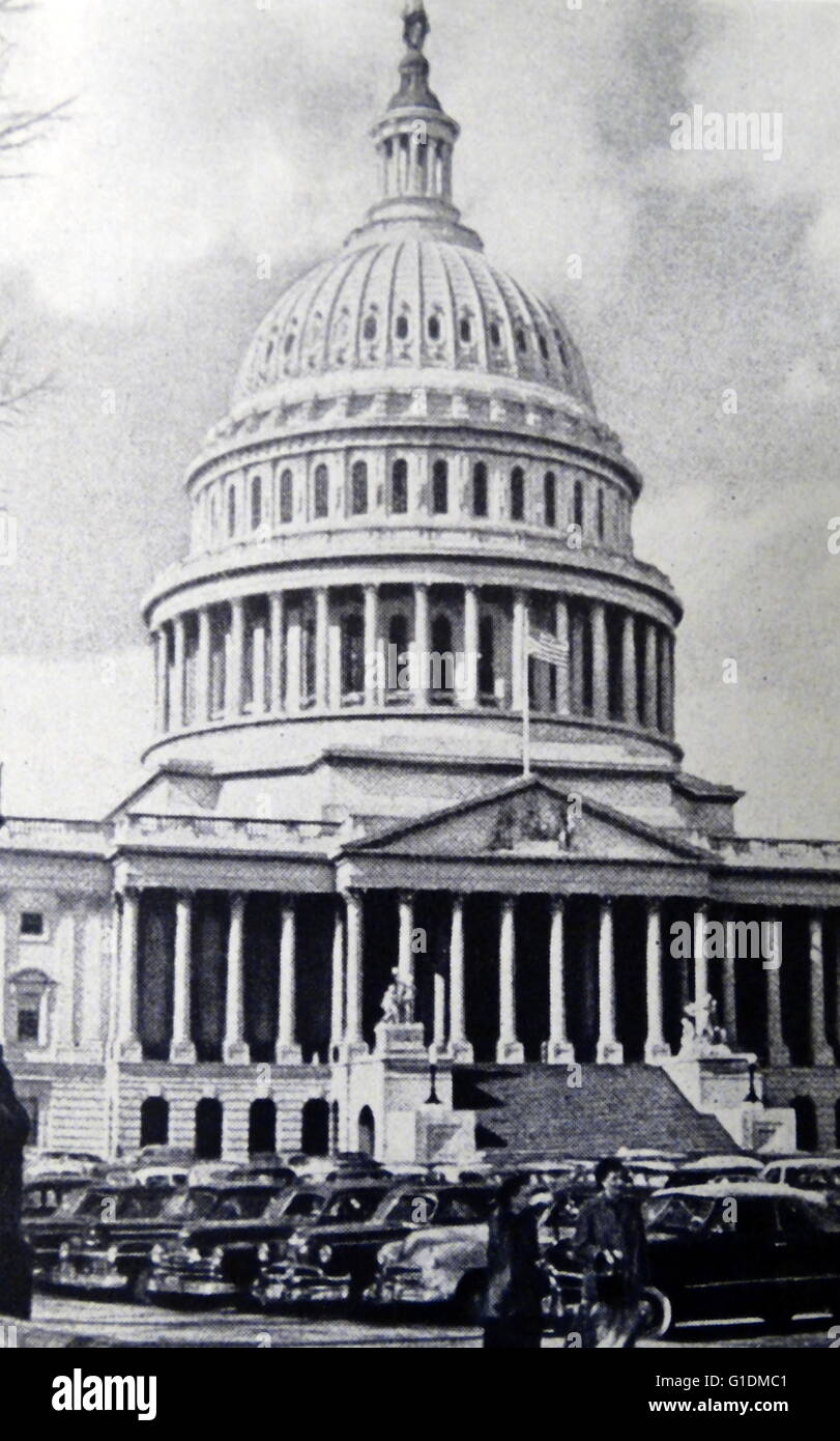 Stampa fotografica dell'esterno del Campidoglio degli Stati Uniti, la sede del Congresso degli Stati Uniti, il ramo legislativo del governo federale degli Stati Uniti. In data xx secolo Foto Stock