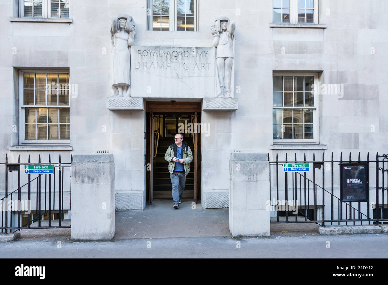 Accademia Reale di Arte Drammatica (RADA) su Gower Street, Bloomsbury Londra Inghilterra REGNO UNITO Foto Stock