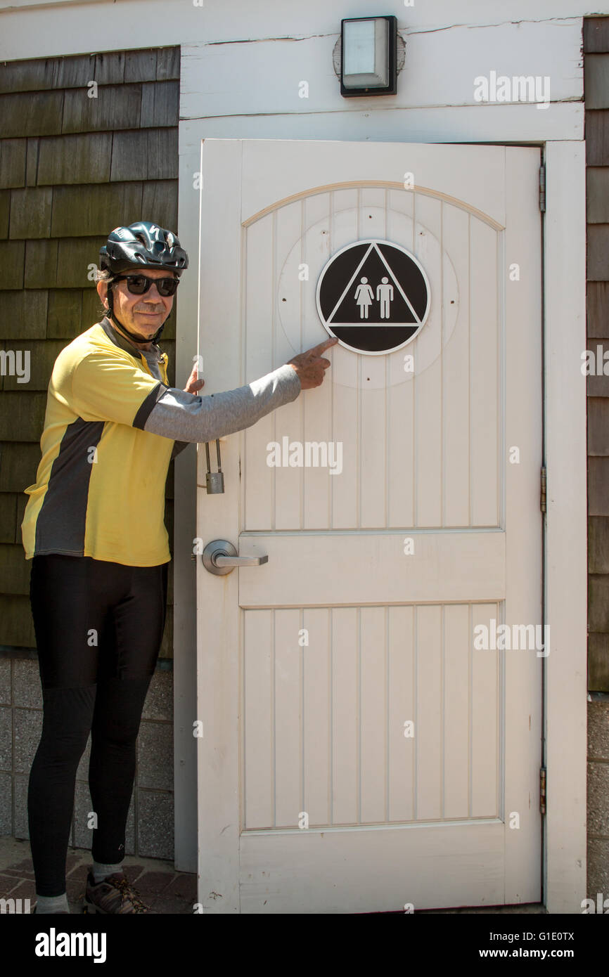 Tutte le stanze da bagno di genere segno sulla porta. Foto Stock