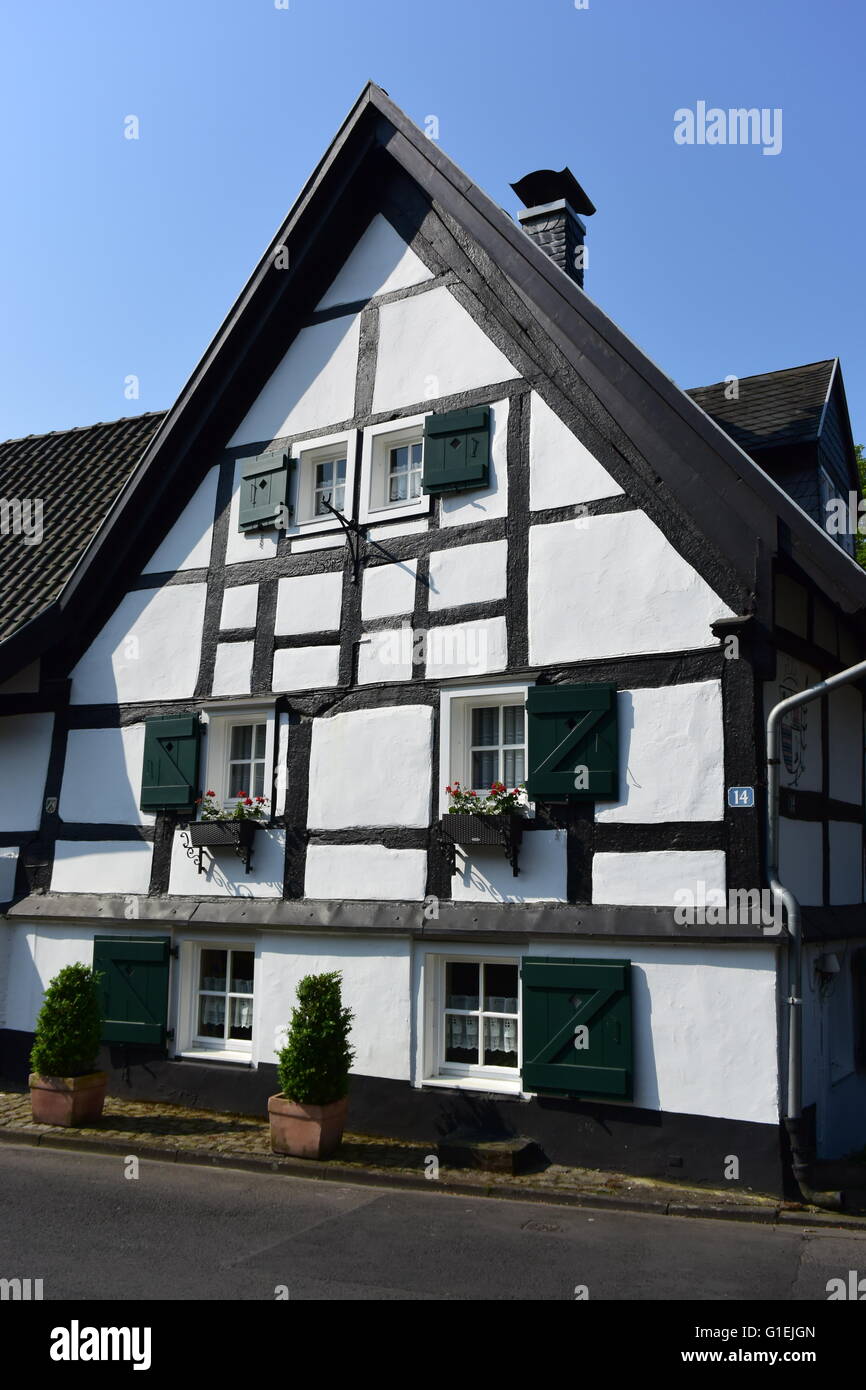 Vecchio edificio con quadro in Bonn-Oberkassel, Germania Foto Stock