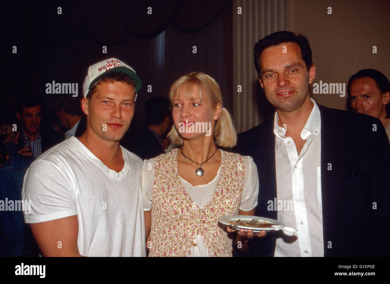 Der deutsche Schauspieler Til Schweiger (links) mit Freundin Dana Carlsen, 1990er Jahre. Foto Stock