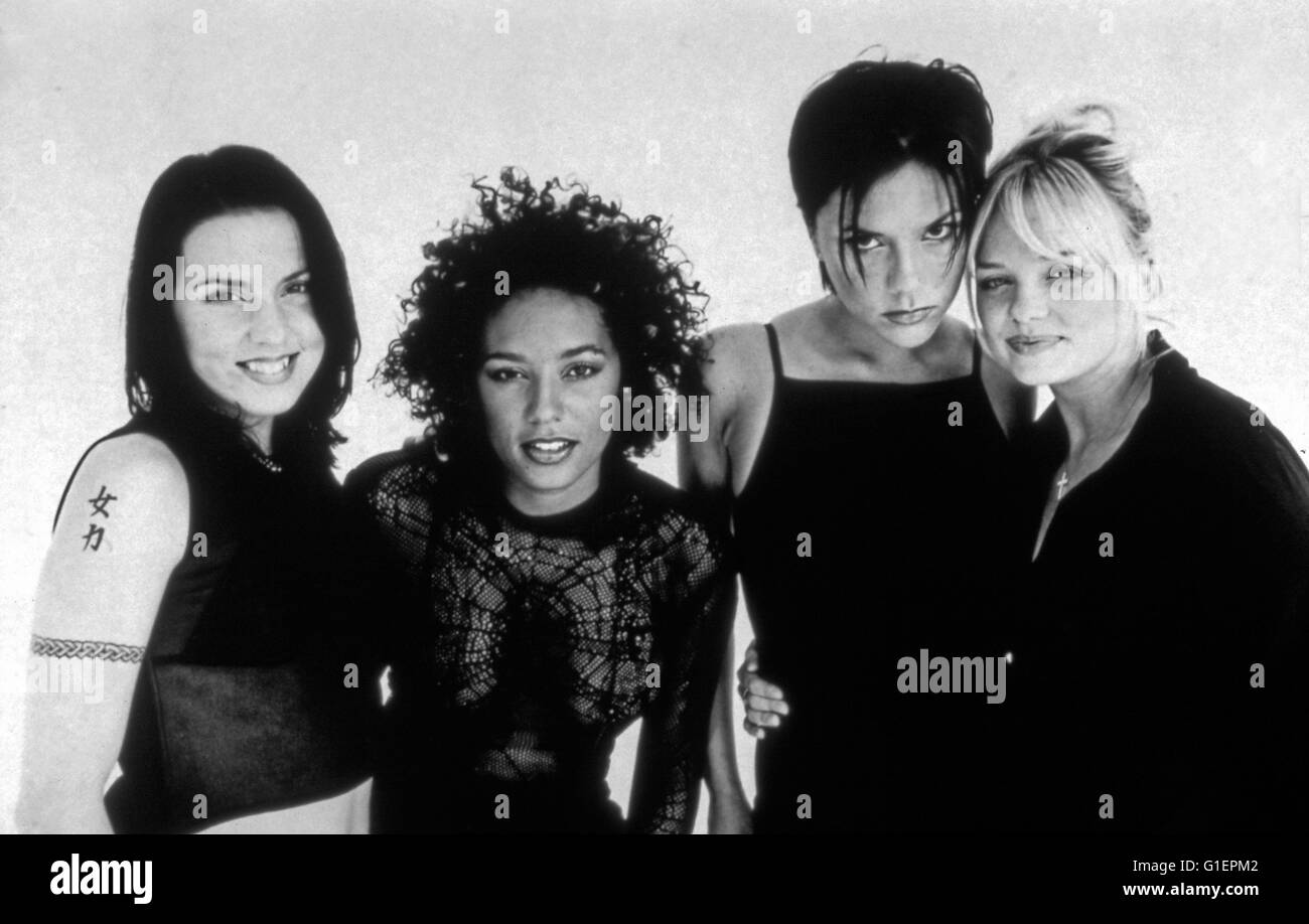 Die britische Girlband Spice Girls, bestehend aus Victoria Adams, Melanie Brown, Emma Bunton, Melanie Chisholm und Geraldine Halliwell, Großbritannien 1990er Jahre. Ragazza britannico pop band Spice Girls, Gran Bretagna degli anni novanta. Foto Stock