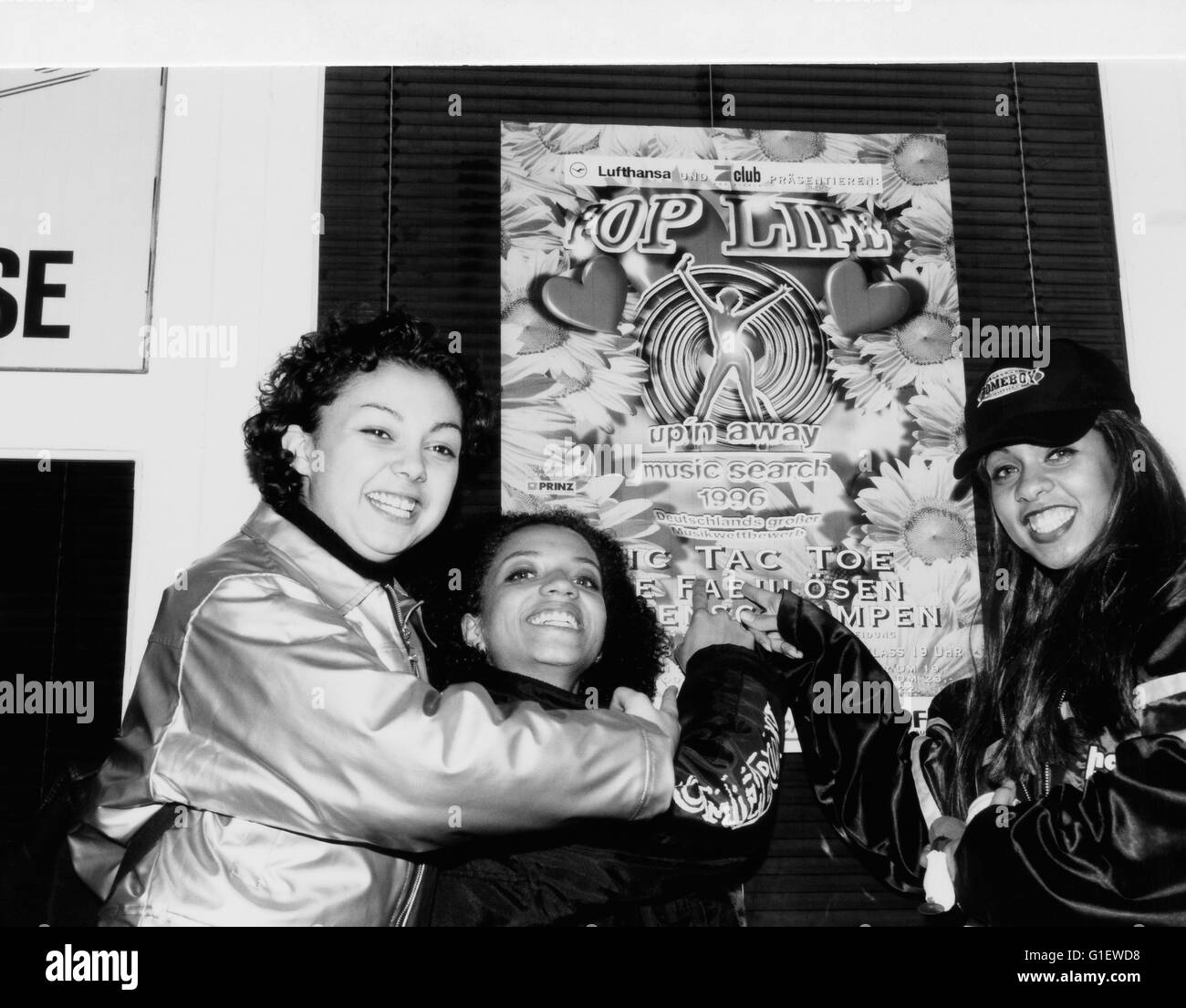 Lee, Jazzy und Ricky von der deutschen Girlgroup "Tic Tac Toe', Deutschland 1990er Jahre. Lee, Jazzy e Ricky della ragazza tedesca banda "Tic Tac Toe', Germania degli anni novanta. Foto Stock