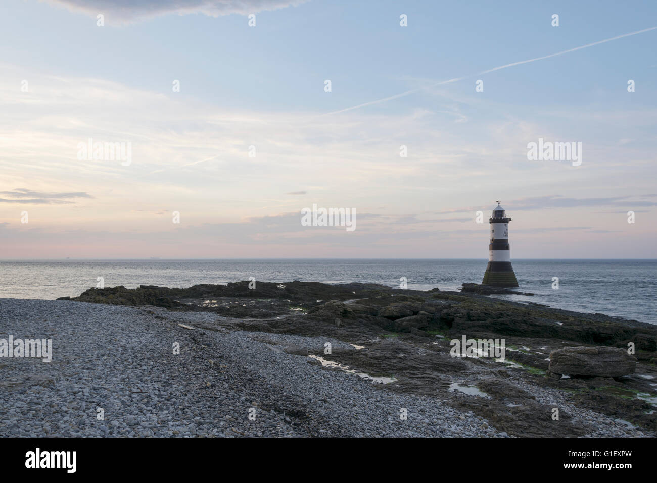 Punto Penmon faro sull'isola di Anglesey, Galles Foto Stock