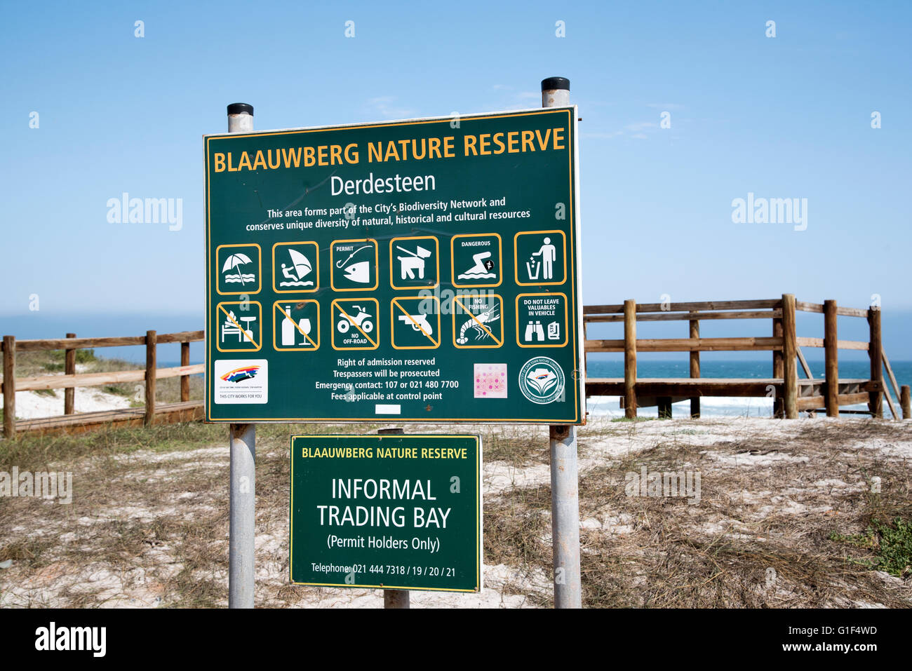 BLAAUWBERG Western Cape in Sud Africa. Natura Blaauwberg informazioni di riserva bacheca e informale della baia di trading Foto Stock
