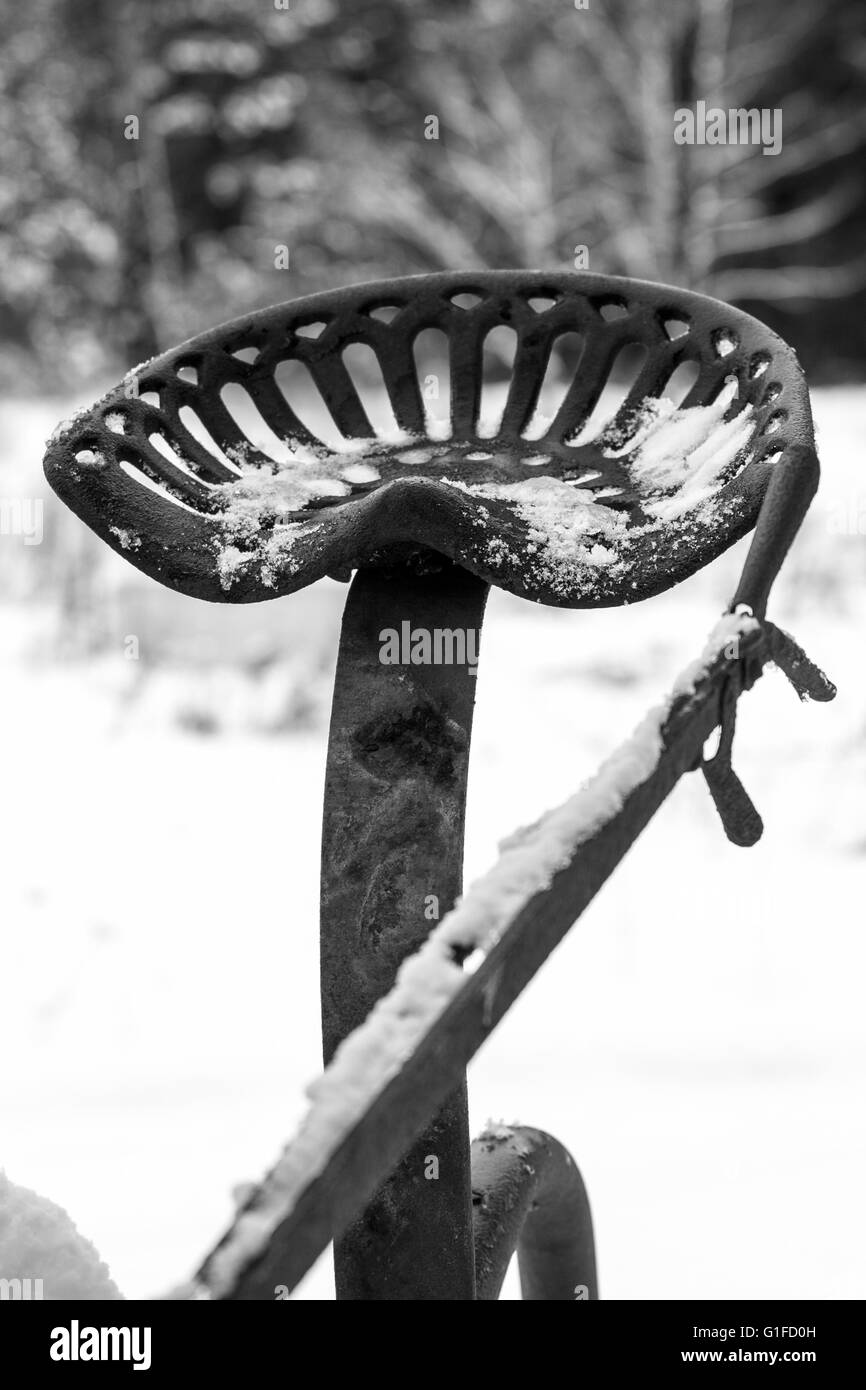 Basta guardare il sedile di questo vecchio conducente per dire che la guida non sarebbe stata fluida. Foto Stock