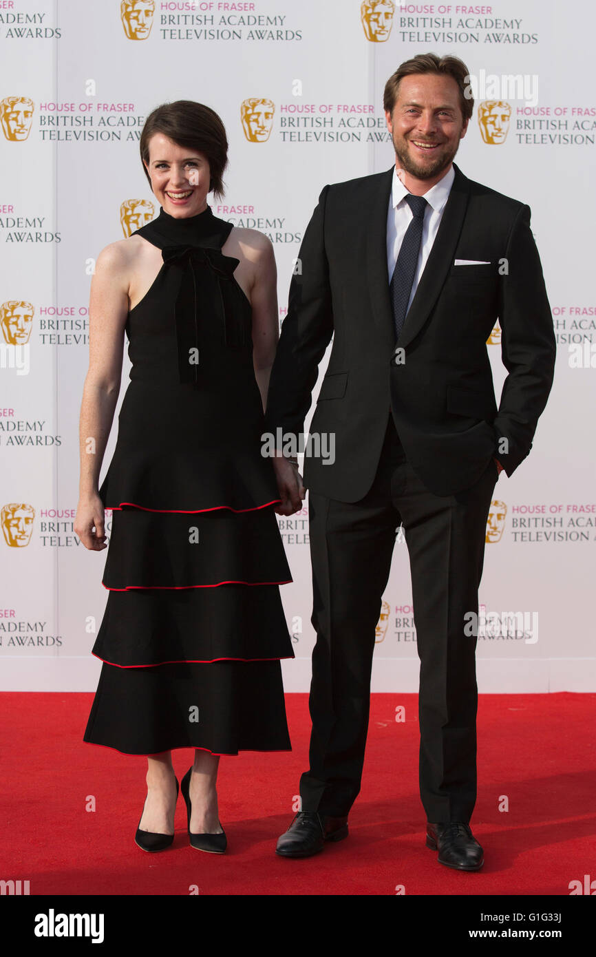 Londra, Regno Unito. 8 maggio 2016. Claire Foy. Tappeto rosso arrivi della celebrità per la House of Fraser British Academy Awards televisivo presso la Royal Festival Hall. Foto Stock