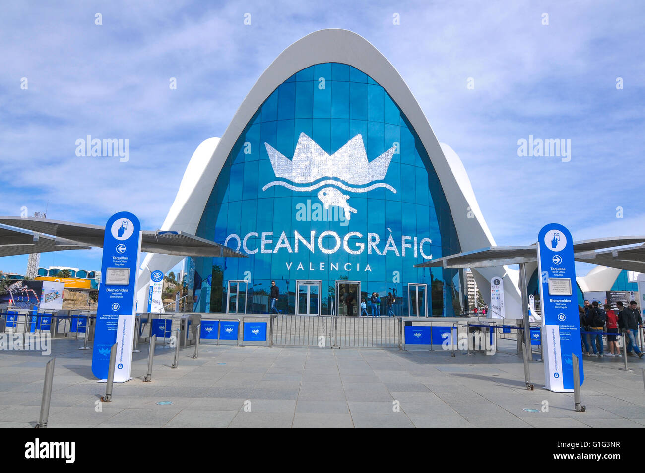 Valencia, Spagna - 30 Marzo 2016: vista dell'architettura oceanografo, il più grande acquario oceanografico in Europa. Foto Stock