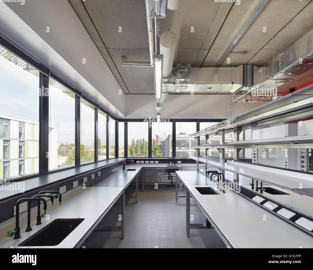 Laboratorio di ricerca sul piano superiore. Grafene Institute, Università di Manchester, Manchester, Regno Unito. Architetto: Jestico + Whiles, 2015. Foto Stock
