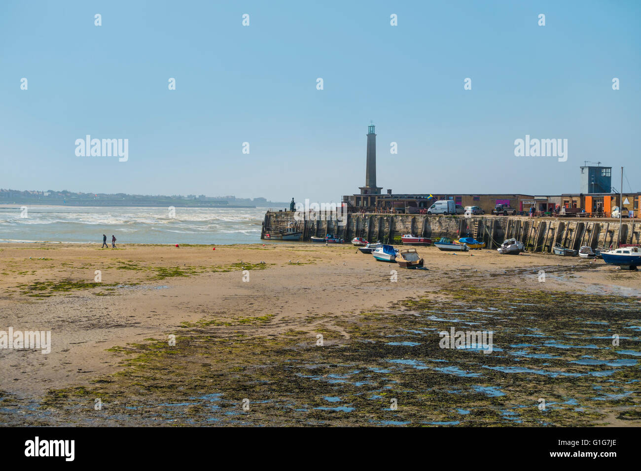 Margate porto di mare mosso fuori della marea Kent England Foto Stock