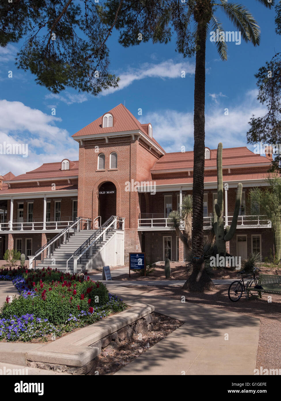 Il vecchio edificio principale dell'Università di Arizona, Tucson, Arizona. Foto Stock