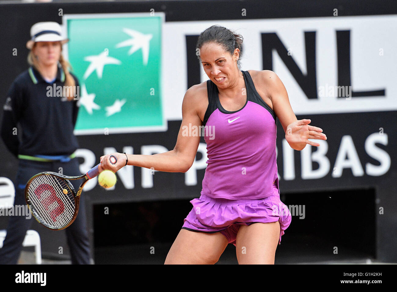 Roma, Italia. 15 Maggio, 2016. Tasti di Madison NEGLI STATI UNITI D' AMERICA in azione contro Serena Williams di Stati Uniti d'America durante la finale WTA nel Internazionali BNL d'Italia 2016 il 15 maggio 2016 in Roma, Italia. Credito: marco iorio/Alamy Live News Foto Stock