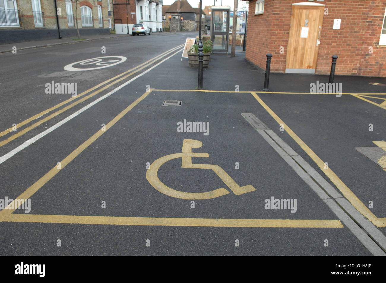 Parcheggio Disabili bay in Sandwich - Kent, Regno Unito Foto Stock
