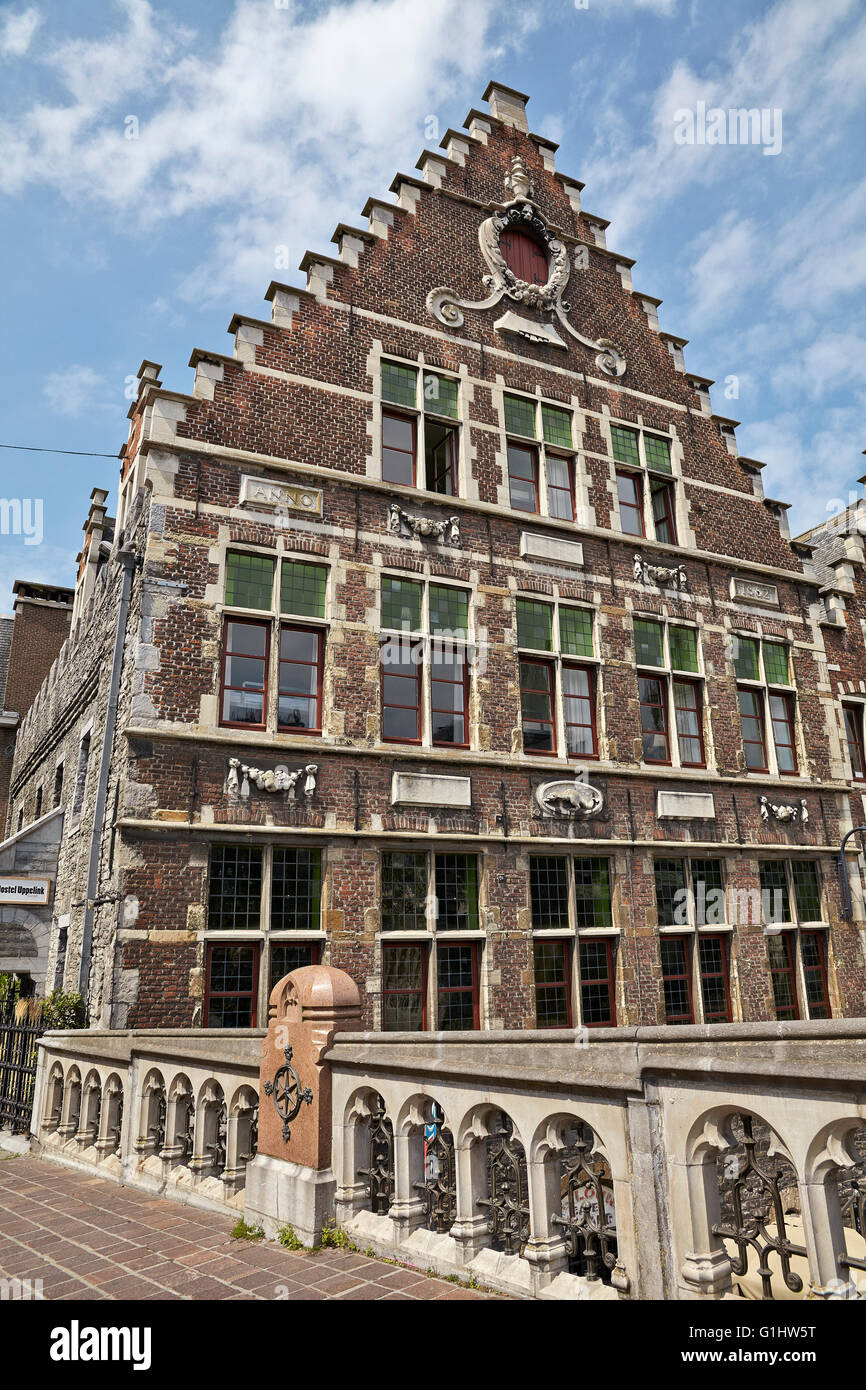 Hostel Uppelink. Sint-Michielsplein. Gent. Le Fiandre. Il Belgio. Foto Stock