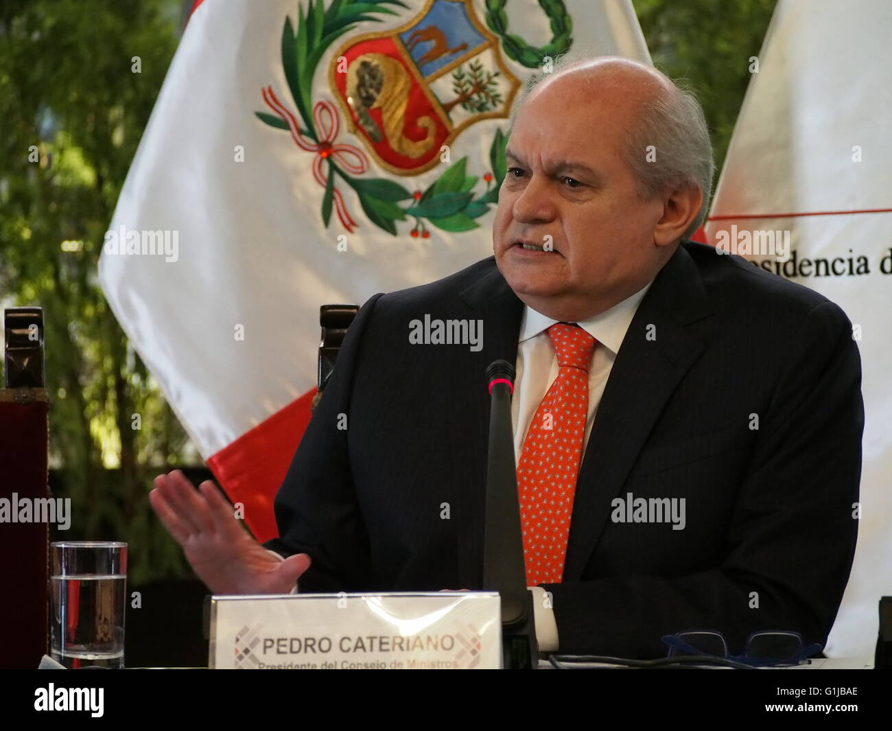 Lima, Perù. 16 Maggio, 2016. Lima, Primo Ministro Pedro Cateriano ha tenuto una conferenza stampa per i corrispondenti stranieri accreditati in Perù, ha realizzato un curriculum di cinque anni del Presidente Ollanta Humala amministrazione. Credito: Carlos García Granthon/Alamy Live News Foto Stock