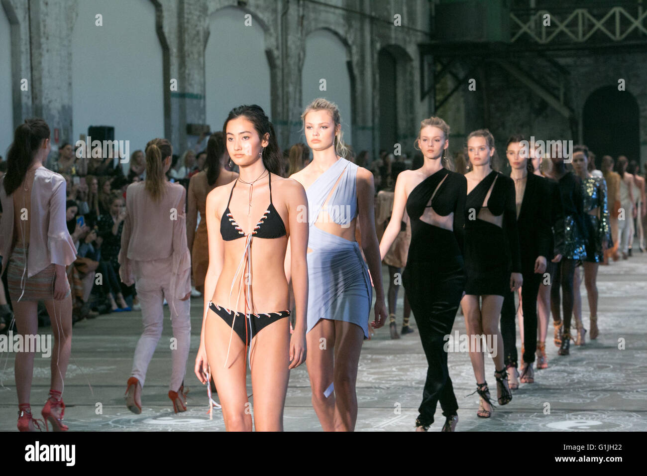 Sydney, Australia. Il 17 maggio 2016. Bec e Ponte pista mostra località collezioni a Mercedes Benz Fashion Week Australia. Credit: modello10/Alamy Live News Foto Stock