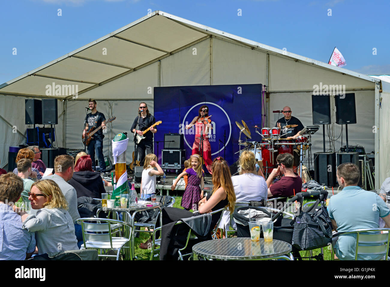 Banda musicale al Bristol Foodies Festival Maggio 2016 Foto Stock