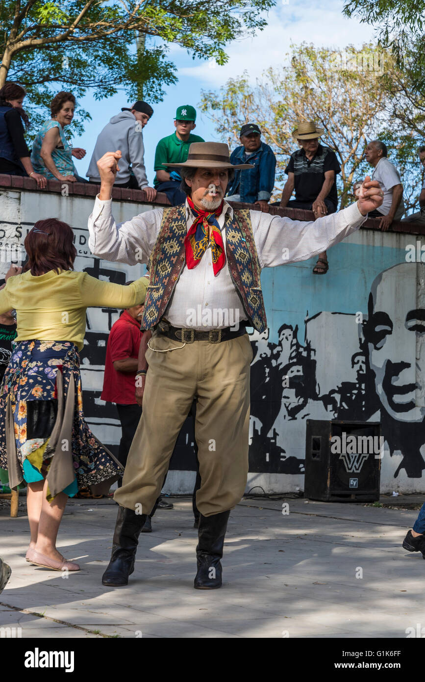 Balli tradizionali, Feria de Mataderos, Buenos Aires, Argentina Foto Stock