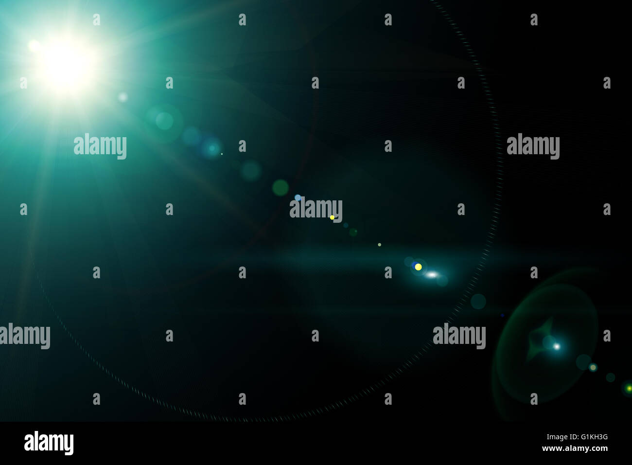 La lente della fotocamera con una lente riflessioni. I concetti di macro. Foto Stock