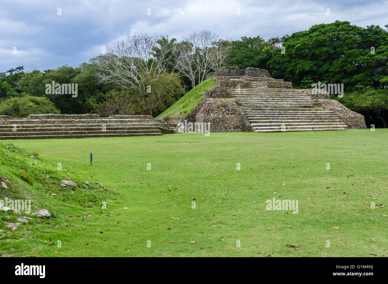 Tempio di verde Tome chiamato anche tempio A1. Altun ha luogo storico. Distretto del Belize, Belize Foto Stock