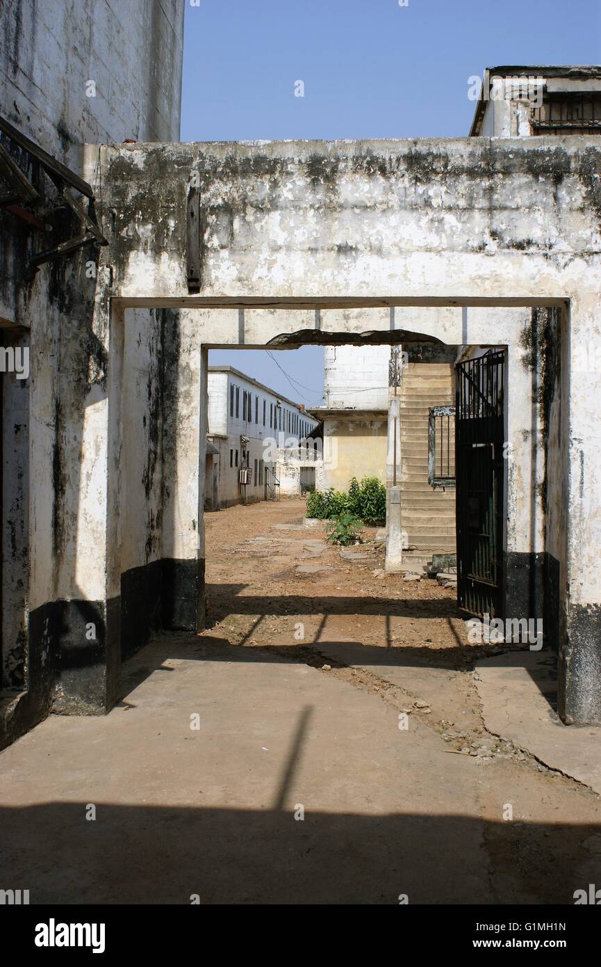 In Ghana, Fort Ussher, Slave Fort di Trans Atlantic commercio di schiavi, Accra in Africa occidentale, vecchia prigione parte. Prigione all'interno Foto Stock