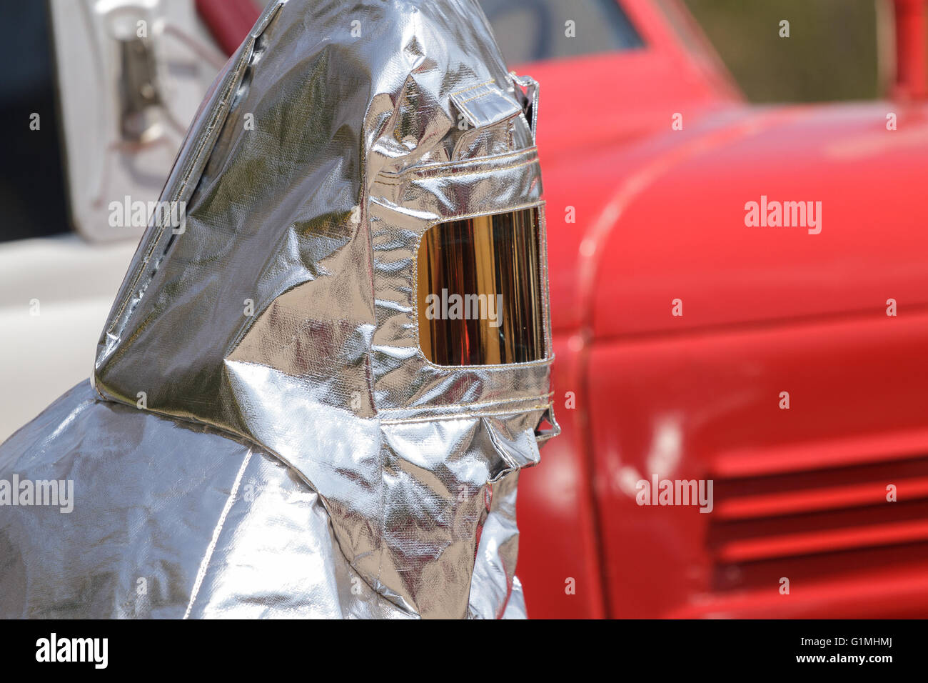 Incendio in speciali resistenti al calore suit Foto Stock