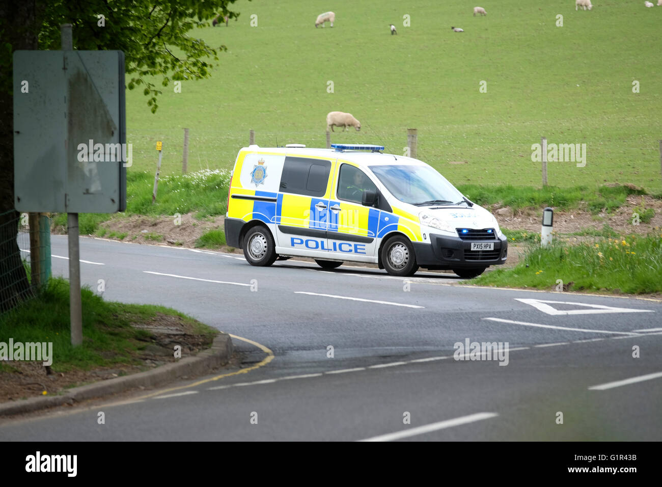 Cumbria forza di polizia auto risponde alla chiamata di emergenza Foto Stock