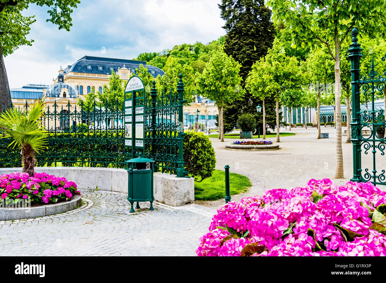 Kurpark und Spielcasino in Baden bei Wien; Casinò di Baden vicino a Vienna Foto Stock
