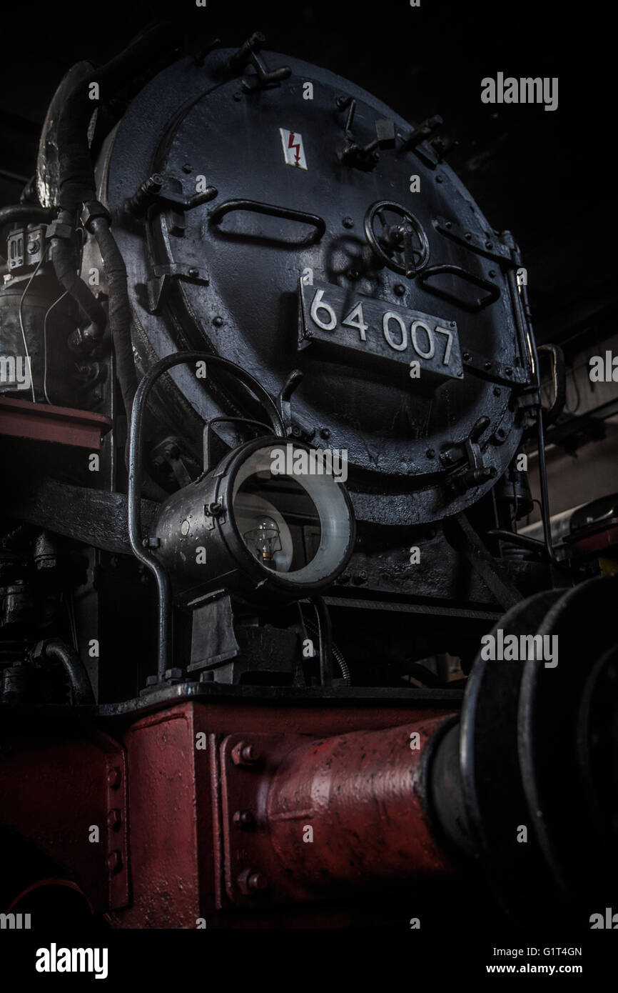 Il tedesco treno a vapore caldaia Foto Stock