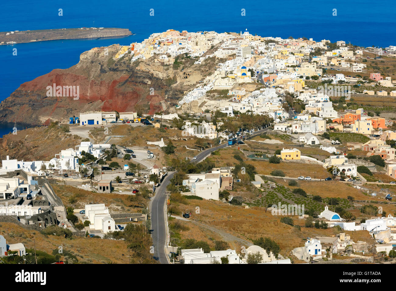 Vista aerea di Oia o Ia, Santorini, Grecia Foto Stock