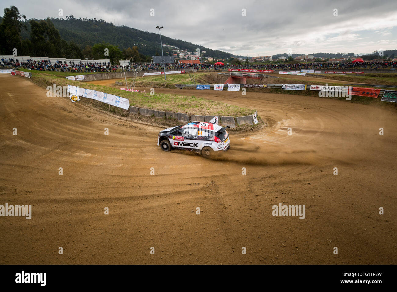 Di baltar, in Portogallo. 19 maggio, 2016. sandree parr (est) nel Ford Fiesta r5 durante la wrc vodafone rally de Portugal 2016 shakedown a Baltar, in Portogallo, di credito: diogo baptista/alamy live news Foto Stock