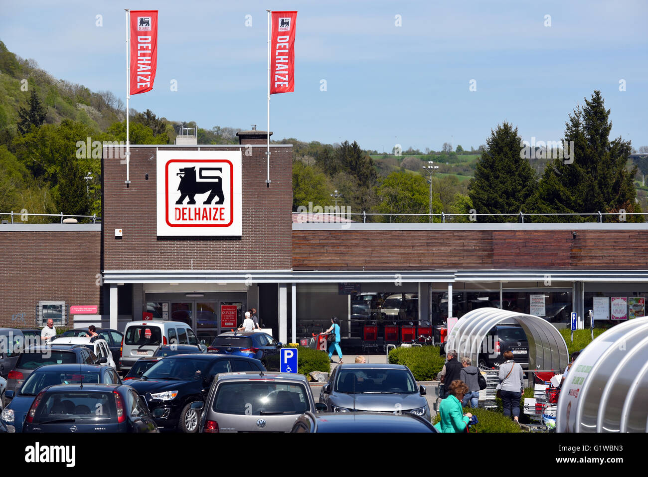 Ramo di un Delhaize supermercato in Belgio. Foto Stock