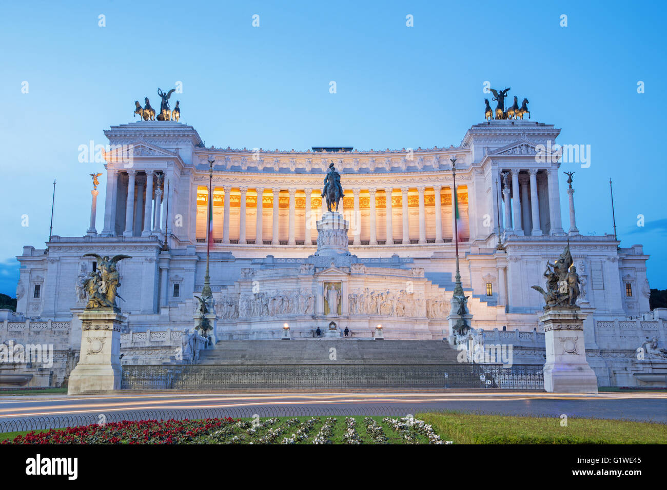 Roma - Vittorio Emanuele Landmark al crepuscolo Foto Stock
