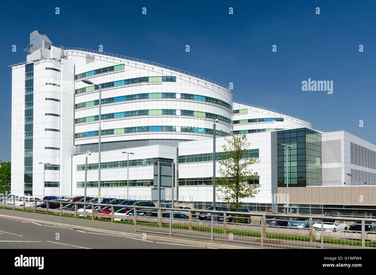 Il moderno Queen Elizabeth Hospital di Birmingham Foto Stock