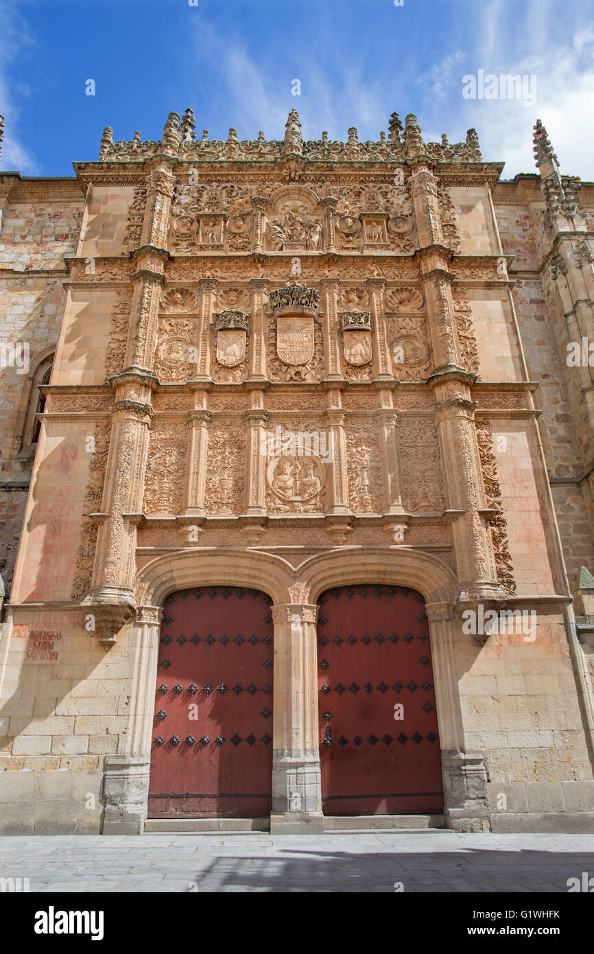 Salamanca - La facciata plateresque dell Università di Salamanca dal 16. cento. Foto Stock