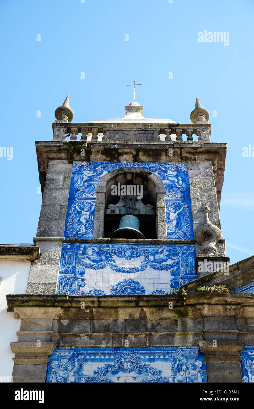 Capela das Almas, campanile con azulejos piastrelle, Porto, Sito Patrimonio Mondiale dell'UNESCO, Portogallo Foto Stock