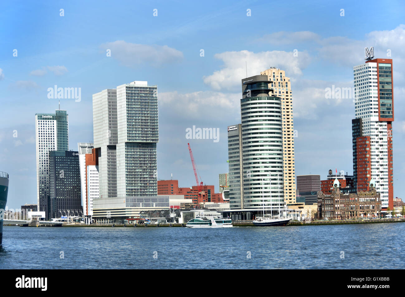 World Port Center ( Kop van Zuid ) Montevideo hotel New York Rotterdam Paesi Bassi olandese ( Nuova Maas Fiume Ponte Erasmus Swan ) Foto Stock