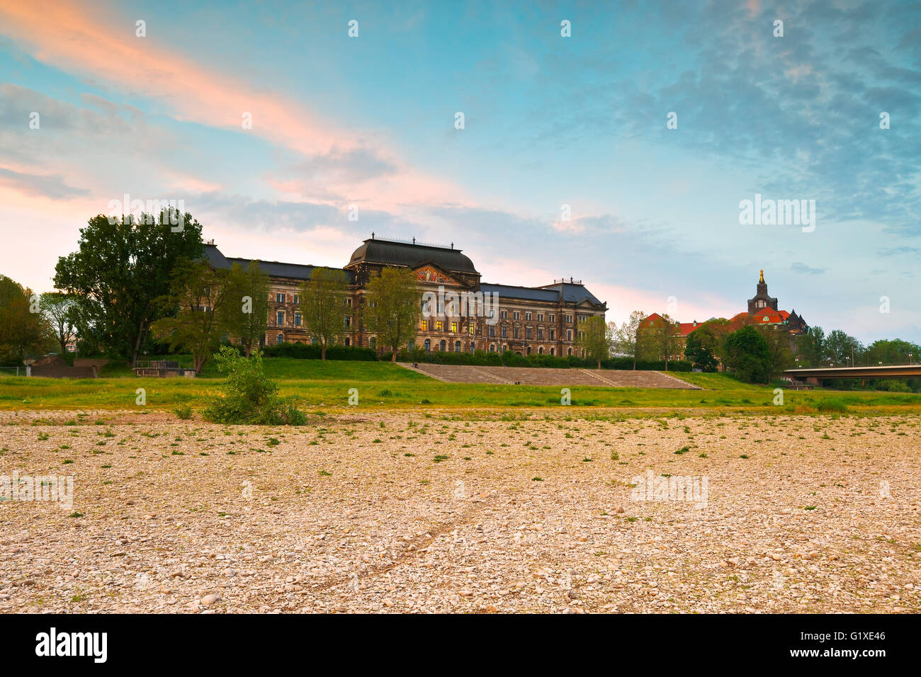 Vista della Sassonia Ministero di Stato delle finanze di Dresda, in Germania. Foto Stock