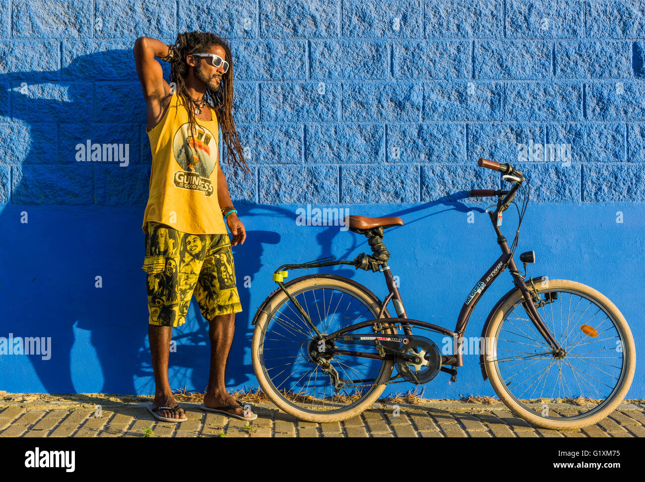 Rastaman. Tarifa, Costa de la Luz, Cadice, Andalusia, Spagna meridionale. Foto Stock