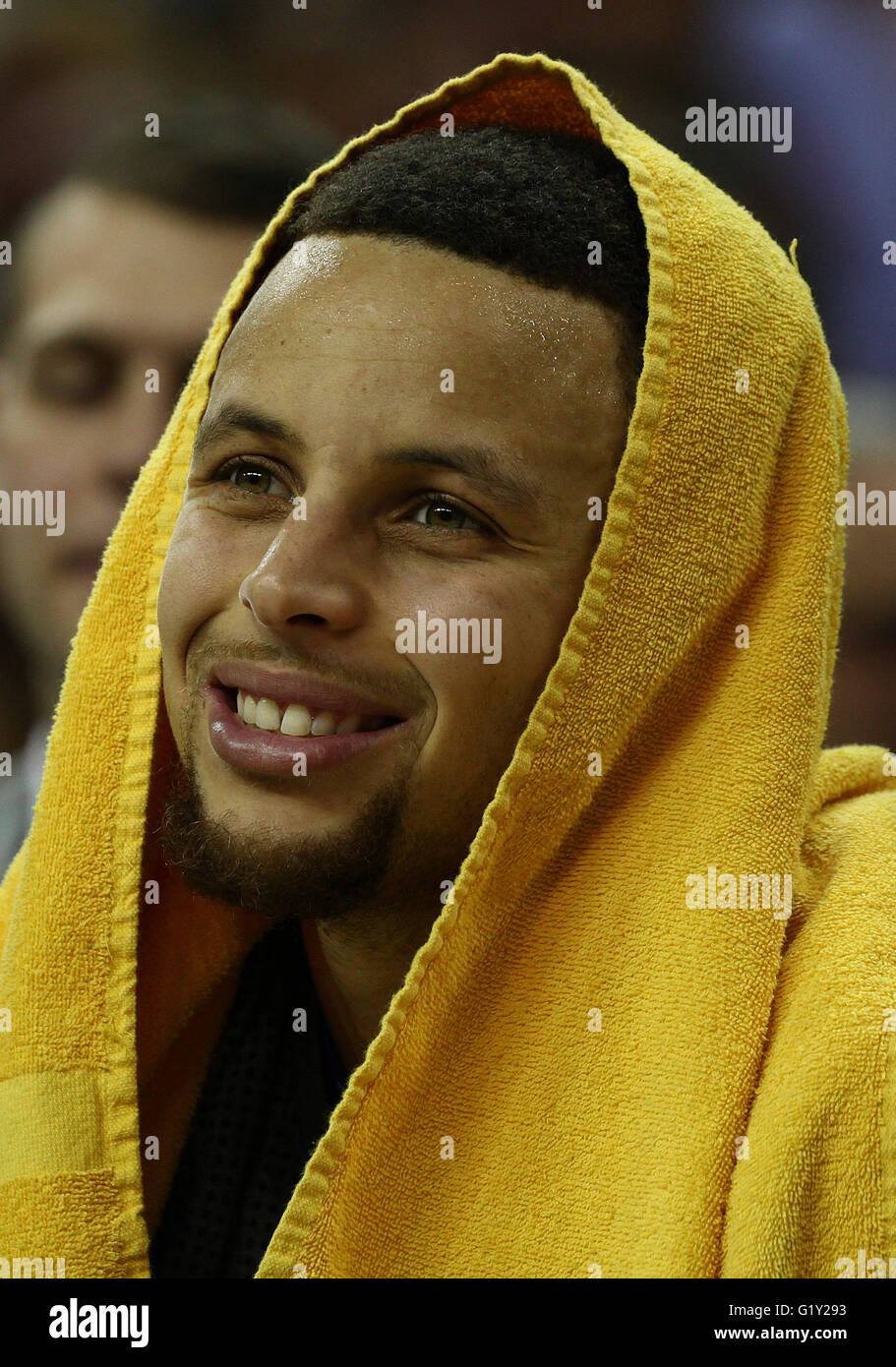 Cleveland, OH, Stati Uniti d'America. 18 gennaio, 2016. CLEVELAND, OH - Gennaio 18, 2016: LeBron James dei Cleveland Cavaliers versus Steph Curry di guerrieri del Golden State a dall'Arena Quicken Loans on gennaio 18, 2016 in Cleveland, OH. © Michael F. Mcelroy/ZUMA filo/Alamy Live News Foto Stock