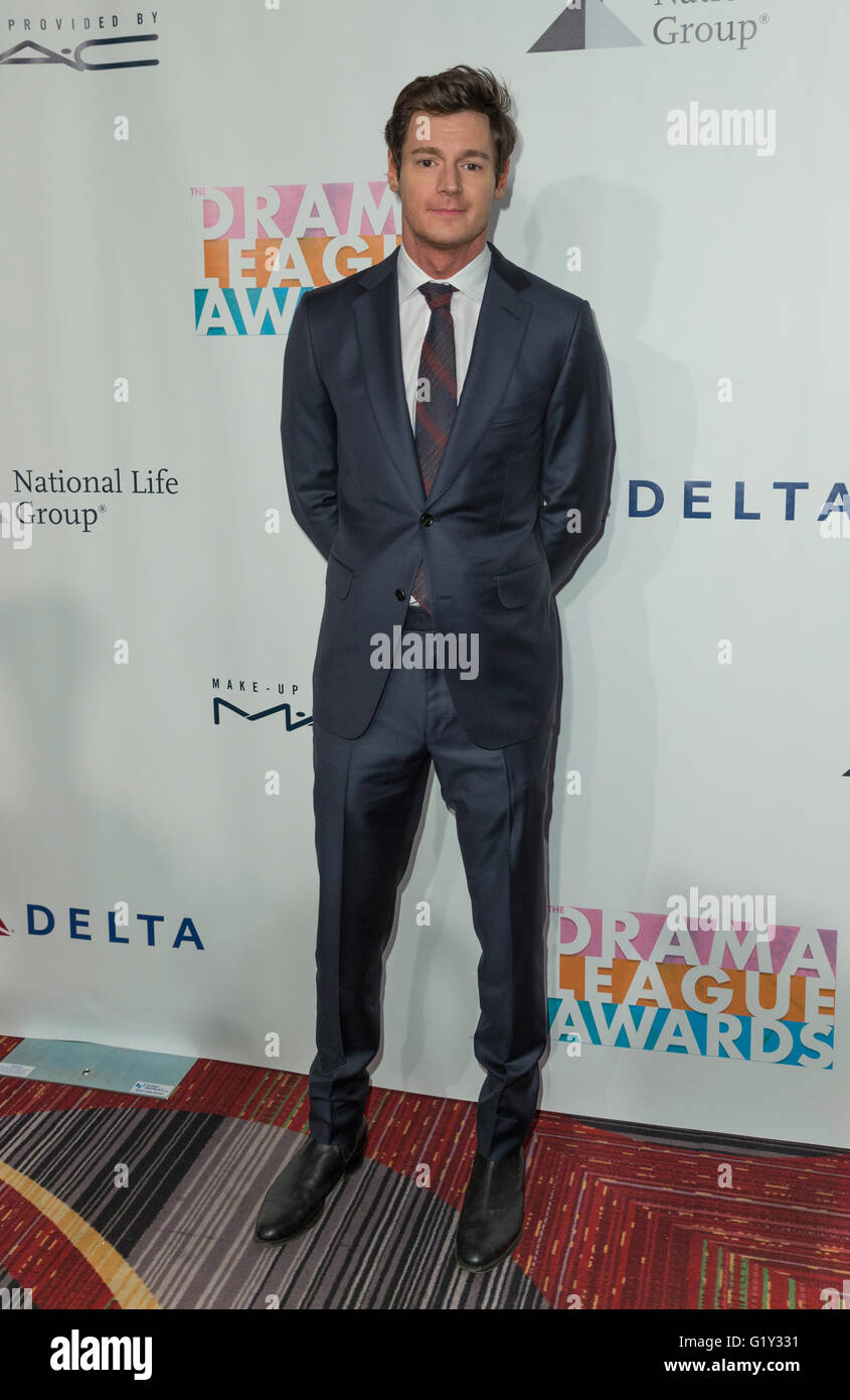 New York, NY, Stati Uniti d'America - 20 Maggio 2016: Benjamin Walker assiste ottantaduesima Drama League awards presso Marriott Marquis Times Square Foto Stock
