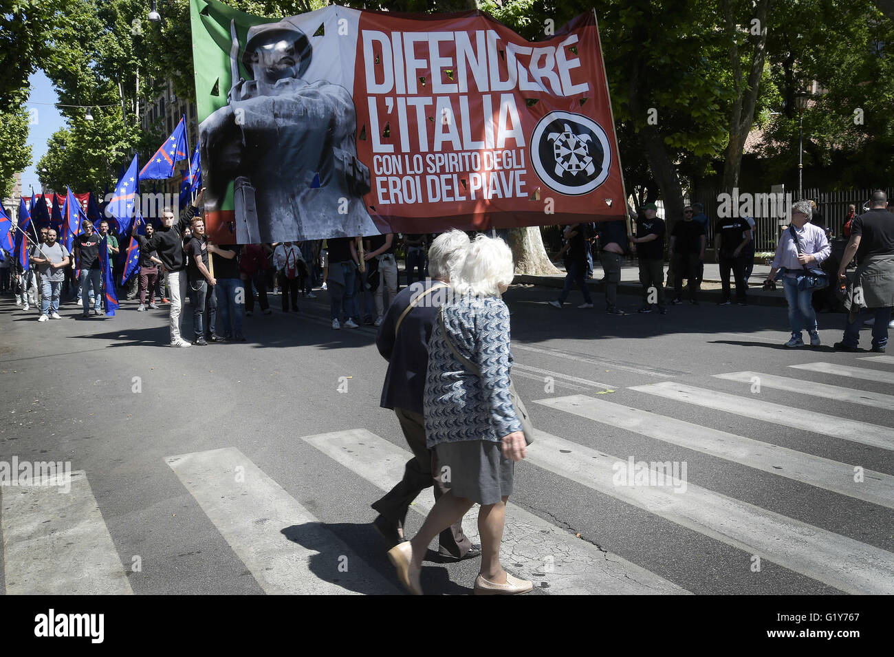 Italiano di estrema destra immagini e fotografie stock ad alta risoluzione  - Alamy