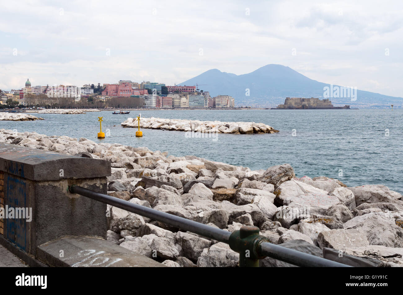 Il golfo di Napoli da promenade Foto Stock