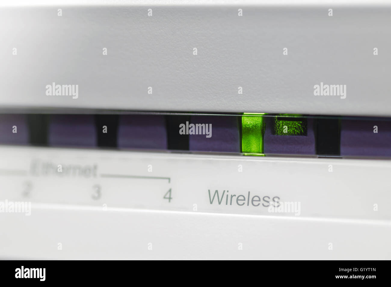 Modem ADSL con luce verde indicatore wireless Foto Stock