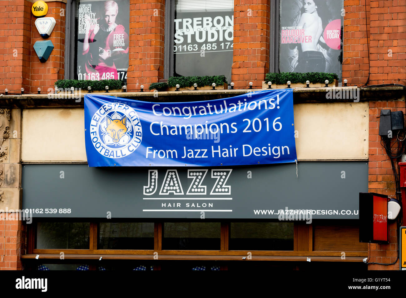 Il Leicester City Football Club champions banner, Leicester City Centre, Regno Unito Foto Stock
