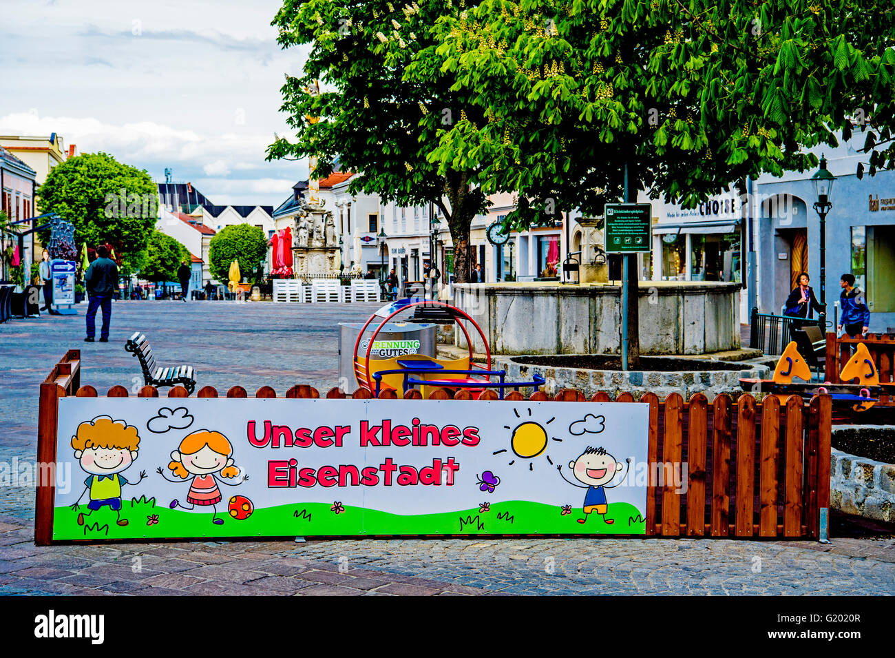 Eisenstadt, Burgenland, Austria, parco giochi per bambini; Kinderspielplatz Foto Stock