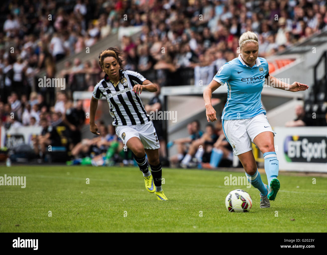 Jess clarke notts county ladies football in avanti Foto Stock